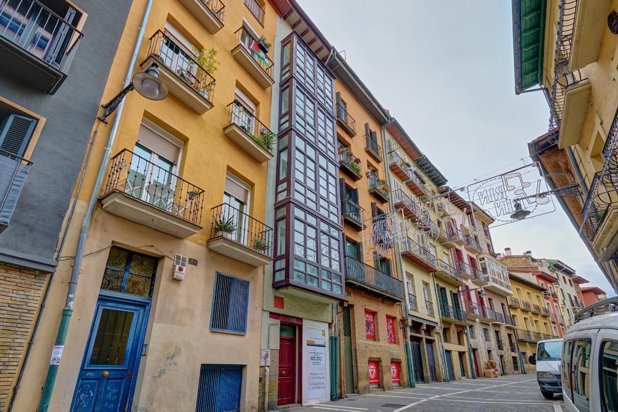 Heart Of Pamplona Apartments IV By Clabao Exterior photo